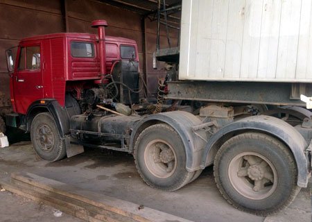 КамАЗ-5410: Проблемы с креплением колес и их переделка